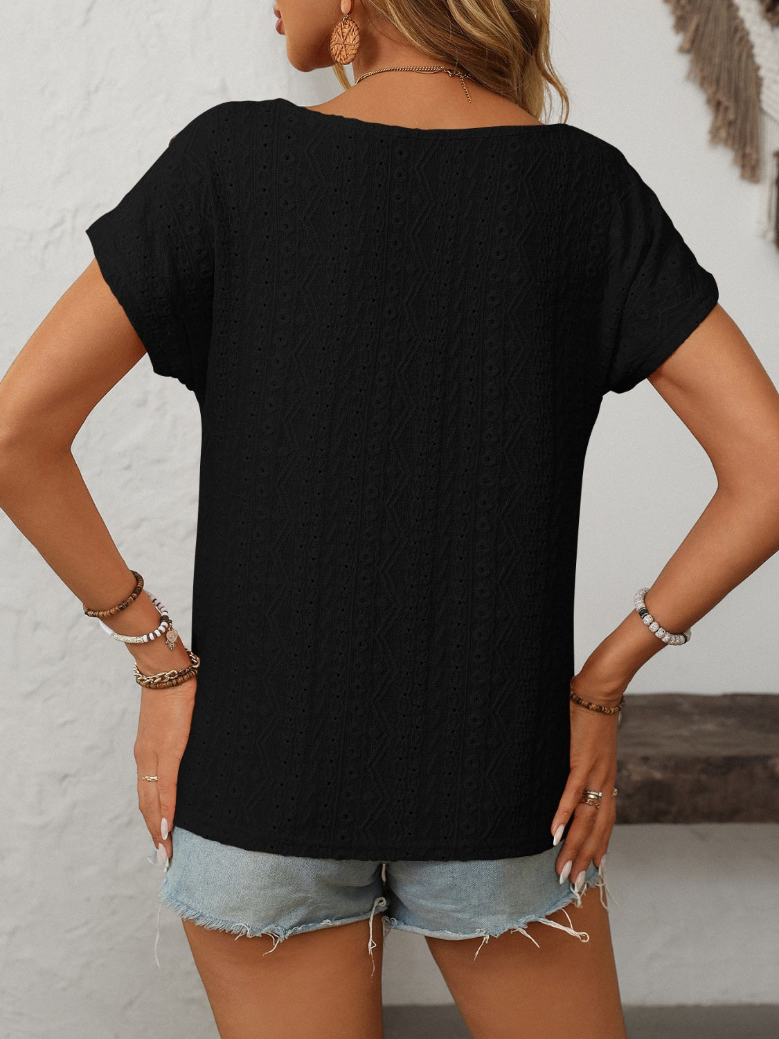 Woman Short Sleeve Top