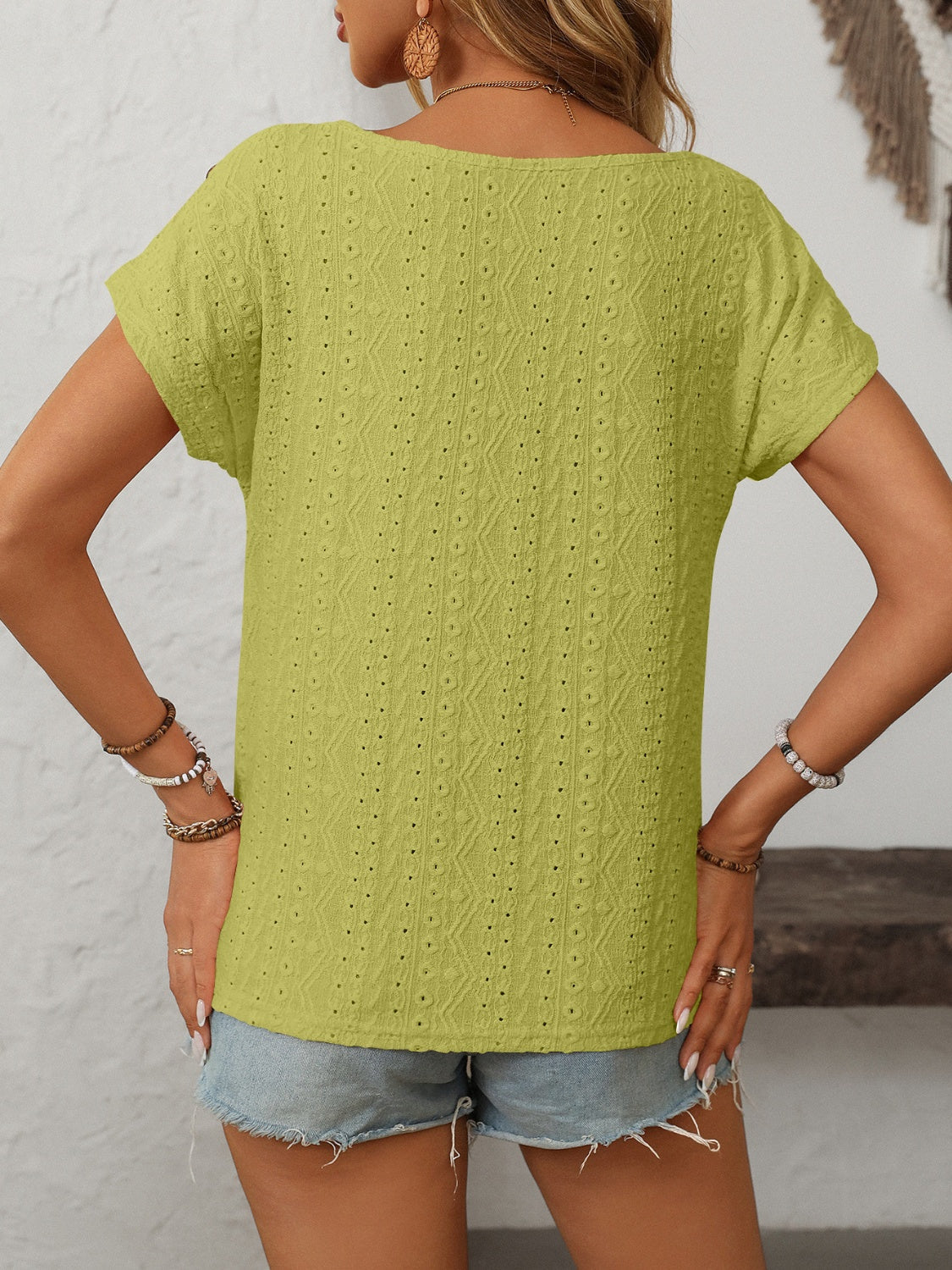 Woman Short Sleeve Top