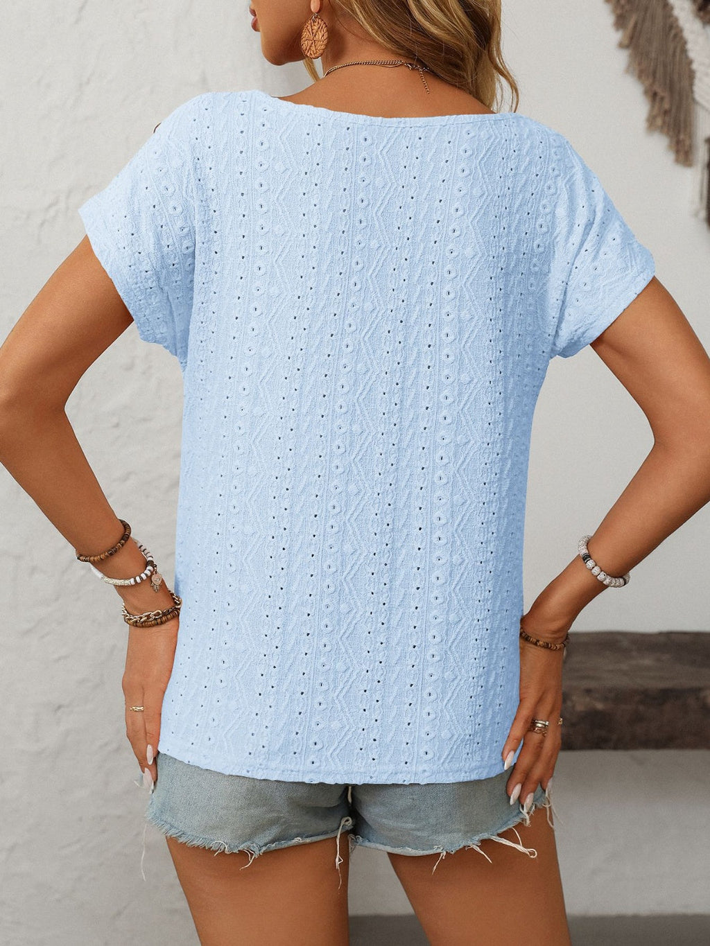 Woman Short Sleeve Top