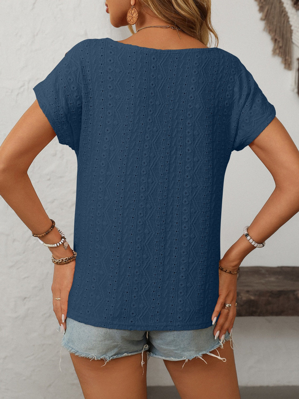 Woman Short Sleeve Top